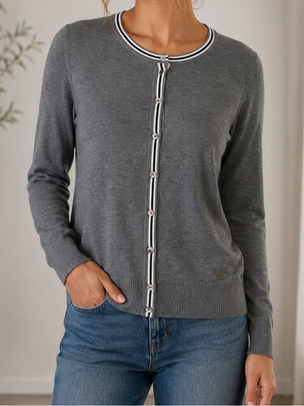 Tommy Hilfiger Cardigan Sweater nwt
